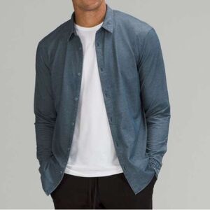 Lululemon XL men’s button-down shirt